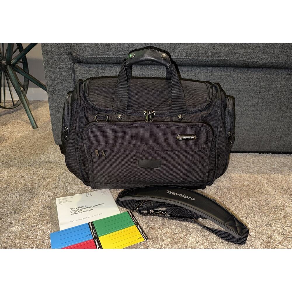 TravelPro Platinum 3 Cabin Tote Duffle Carry On Bag Weekender Shoulder Bag Black
